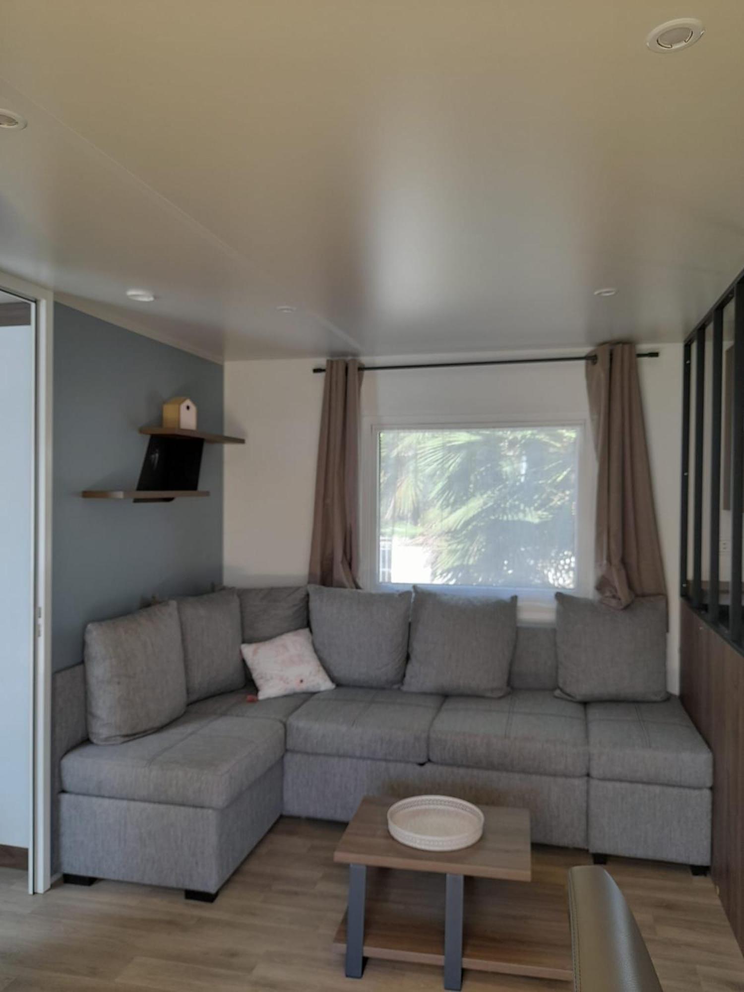 camping la carabasse Vias Exterior foto